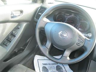 Nissan Altima 2011 photo 4