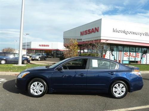 Nissan Altima 2011 photo 2