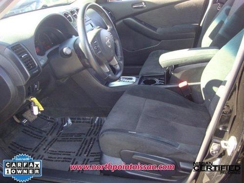 Nissan Altima 2011 photo 2