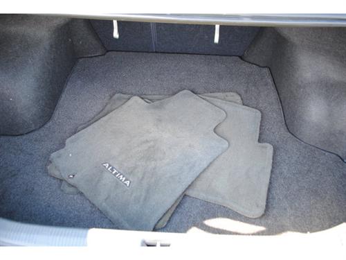 Nissan Altima 2011 photo 5