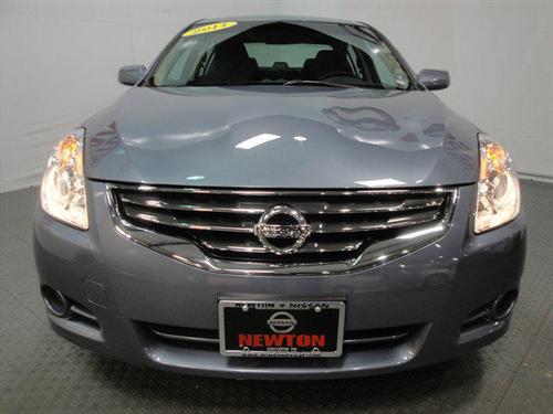 Nissan Altima 2011 photo 1