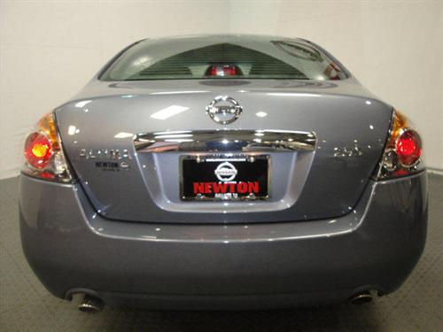 Nissan Altima 2011 photo 5