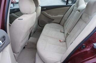 Nissan Altima 2011 photo 2