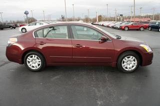 Nissan Altima 2011 photo 4