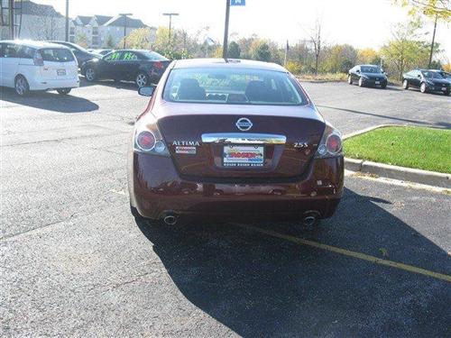 Nissan Altima 2011 photo 3