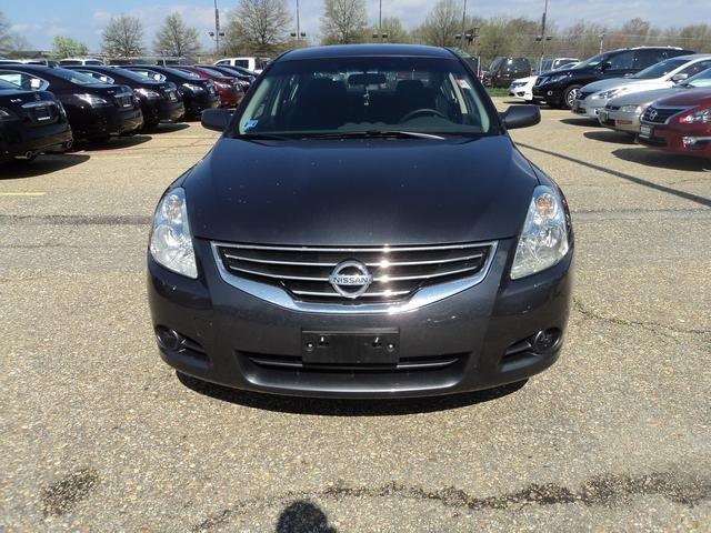 Nissan Altima 2011 photo 4