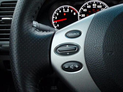 Nissan Altima 2011 photo 2