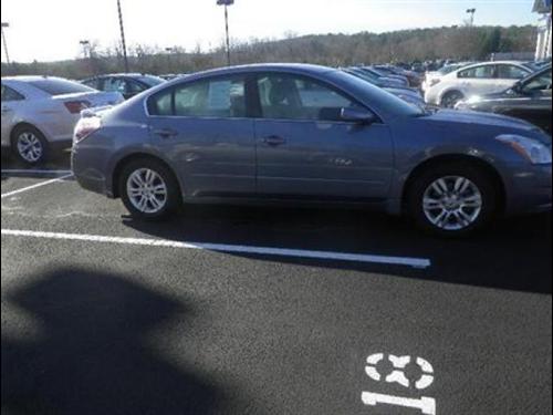 Nissan Altima 2011 photo 3