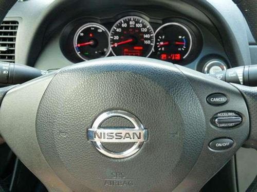 Nissan Altima 2011 photo 4