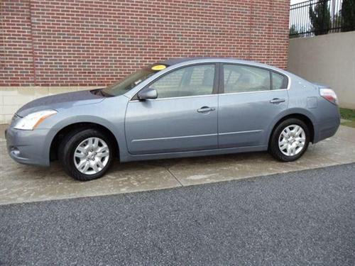 Nissan Altima 2011 photo 3