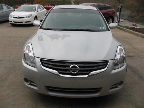 Nissan Altima 2011 photo 1