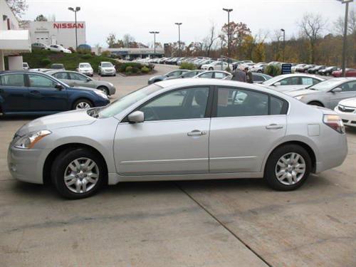 Nissan Altima 2011 photo 3