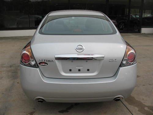 Nissan Altima 2011 photo 5