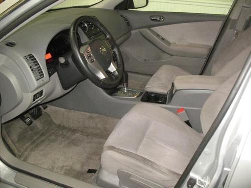 Nissan Altima 2011 photo 3