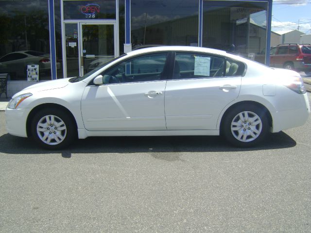 Nissan Altima 2011 photo 13