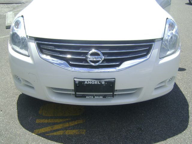 Nissan Altima 2011 photo 18