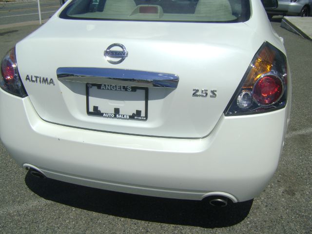 Nissan Altima 2011 photo 5