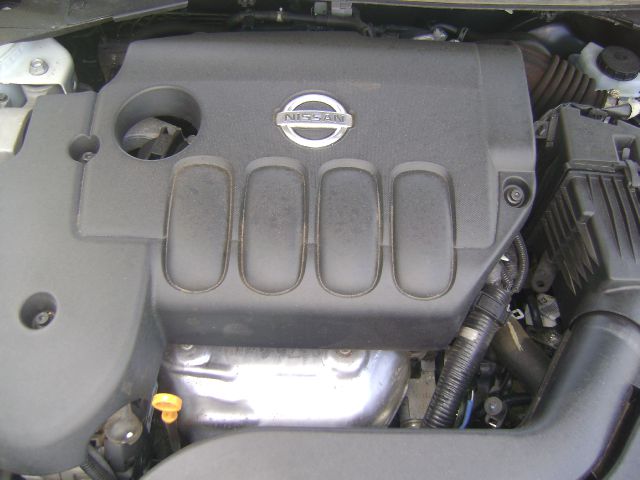 Nissan Altima 2011 photo 8