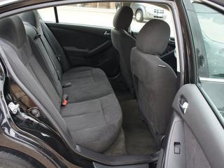 Nissan Altima 2011 photo 1