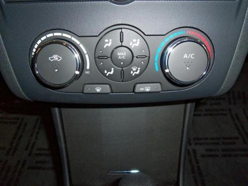 Nissan Altima 2011 photo 1