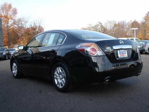 Nissan Altima 2011 photo 5