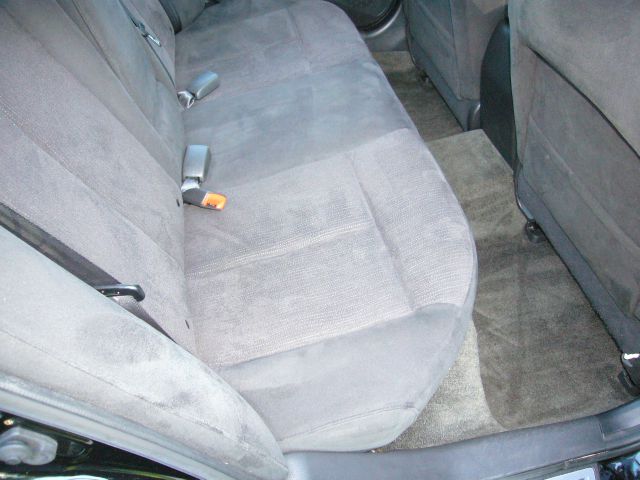 Nissan Altima Pickupslt Quad Cab SWB 4WD 4x4 Truck Sedan