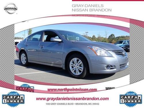 Nissan Altima 2011 photo 2