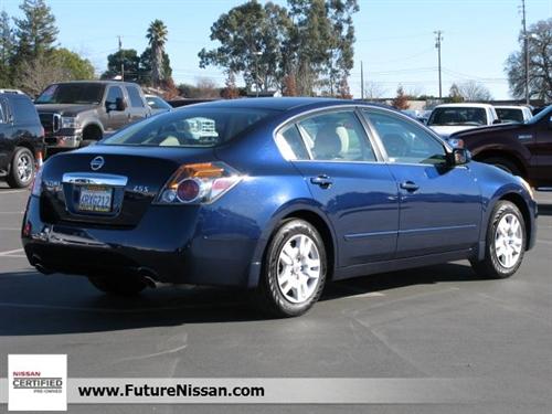 Nissan Altima 2011 photo 2