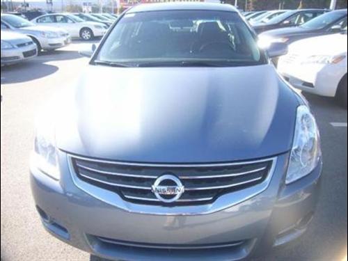 Nissan Altima 2011 photo 1