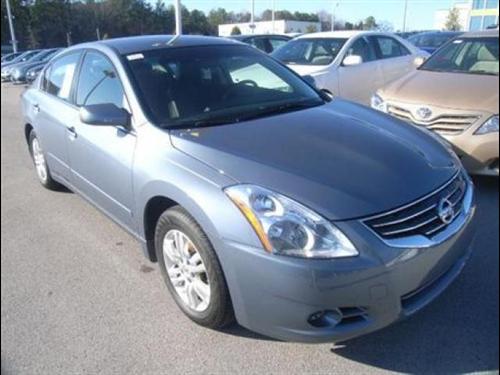 Nissan Altima 2011 photo 2