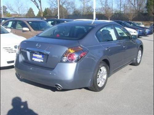 Nissan Altima 2011 photo 4