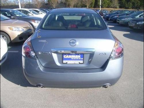Nissan Altima 2011 photo 5