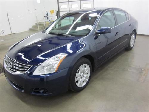 Nissan Altima 2011 photo 1