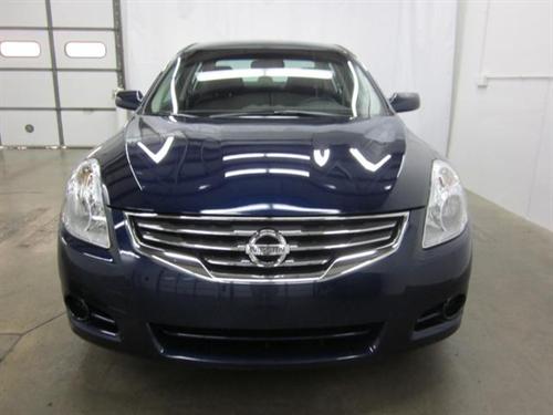 Nissan Altima 2011 photo 2