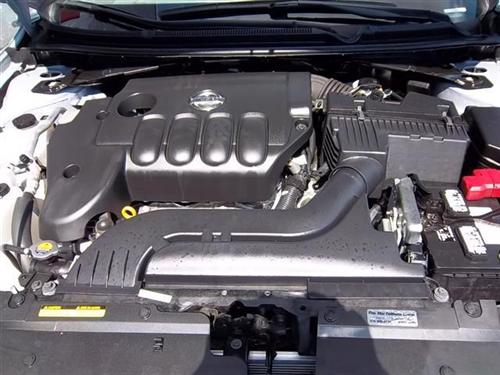 Nissan Altima 2011 photo 1