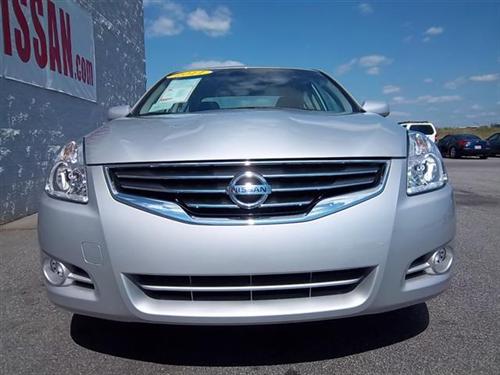 Nissan Altima 2011 photo 2
