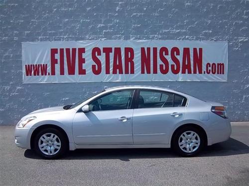 Nissan Altima 2011 photo 3