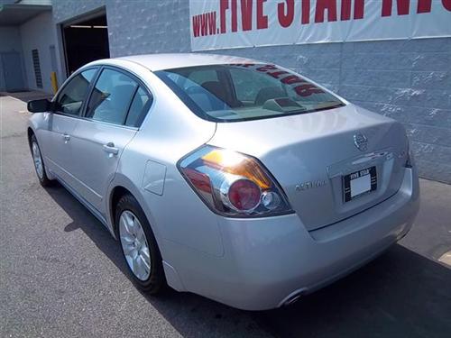 Nissan Altima 2011 photo 5
