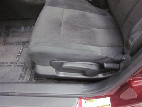 Nissan Altima 2011 photo 4