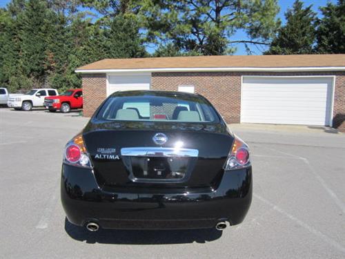 Nissan Altima 2011 photo 5