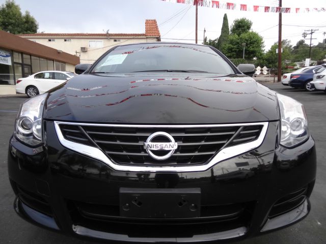 Nissan Altima 2011 photo 1