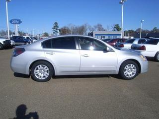 Nissan Altima 2011 photo 5