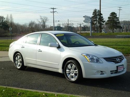 Nissan Altima 2011 photo 1