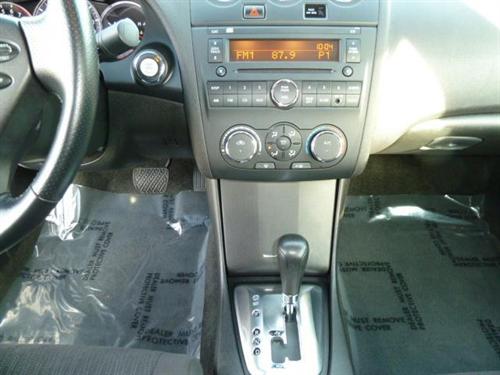 Nissan Altima 2011 photo 5
