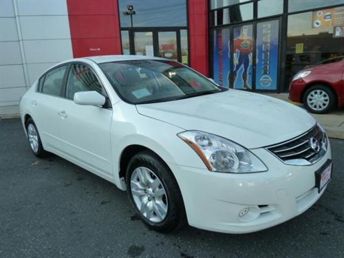 Nissan Altima 2011 photo 1