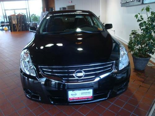 Nissan Altima 2011 photo 2