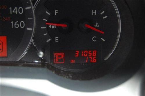 Nissan Altima 2011 photo 2