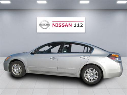 Nissan Altima 2011 photo 1