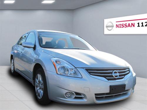 Nissan Altima 2011 photo 4