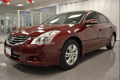 Nissan Altima 2011 photo 4